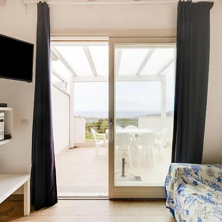Terrazza, Air Conditioning And Post Bus Private Appartamento Isola Rossa (Sassari)