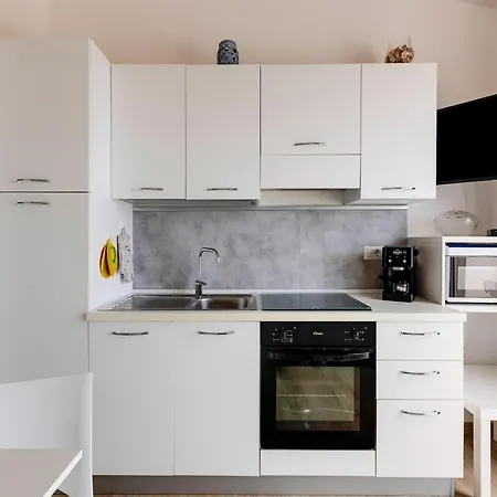 Appartamento Terrazza, Air Conditioning And Post Bus Private Isola Rossa (Sassari)
