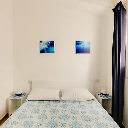Terrazza, Air Conditioning And Post Bus Private Appartamento Isola Rossa (Sassari)