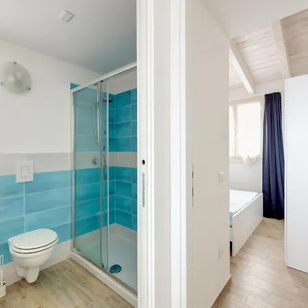 Terrazza, Air Conditioning And Post Bus Private